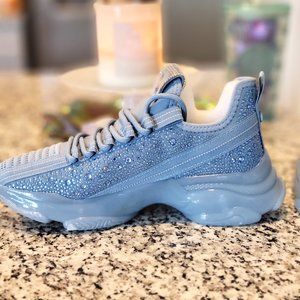 BRAND NEW STEVE MADDEN MAXIMA-R SNEAKERS- BABY BLUE